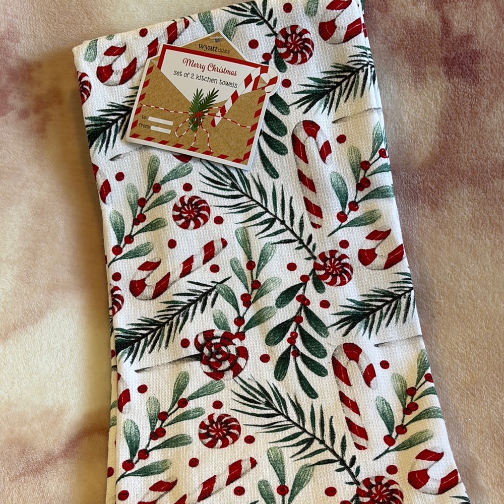 Wyatt Home Christmas Holiday Candy Cane Evergreen Kitchen Towel Set 2 NWT Cotton